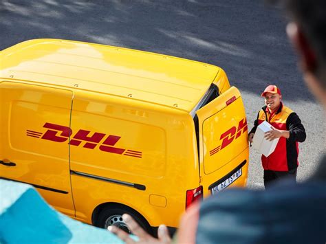 slovakia dhl service.